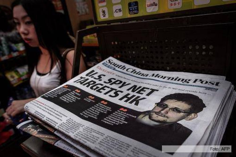 El padre de Snowden le aconsej� a su hijo que por su seguridad permanezca en Rusia