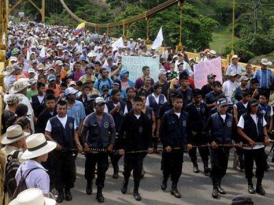 Santos, cerca de acordar con los campesinos