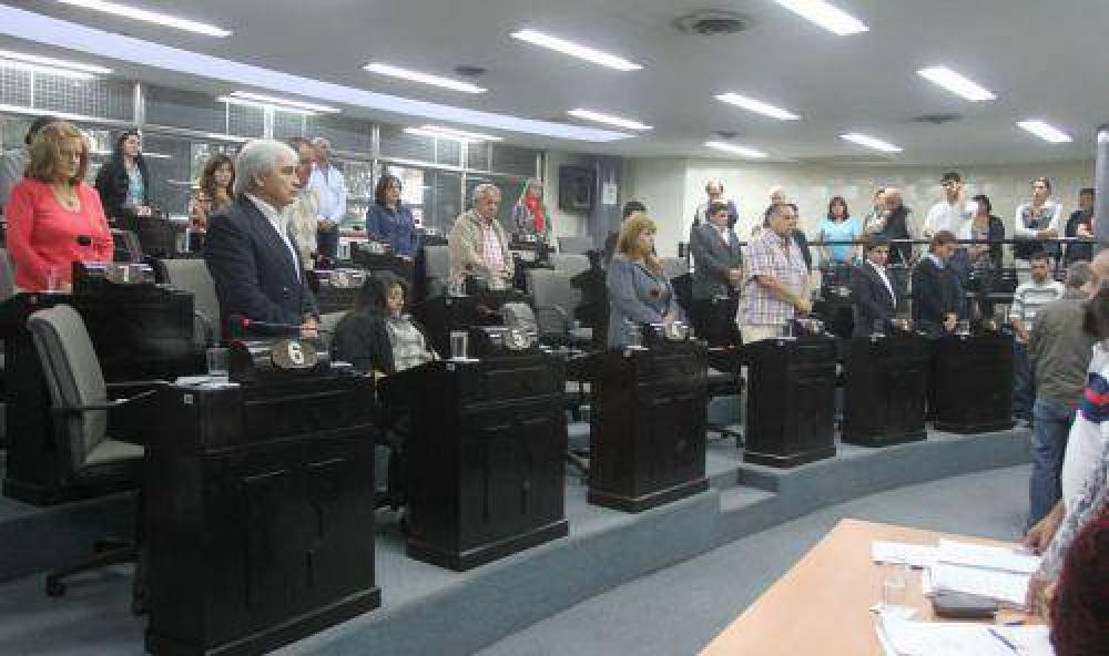 Sesi�n expr�s: aprueban convenios para la obra p�blica