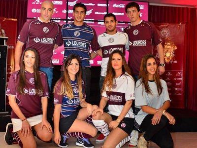 Lan�s present� su nueva camiseta