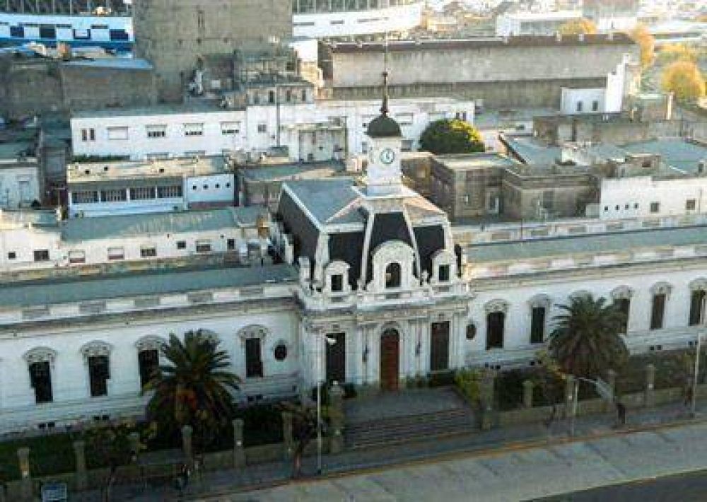 La Cooperadora del Hospital Fiorito pide colaboraci�n para reparar el tom�grafo