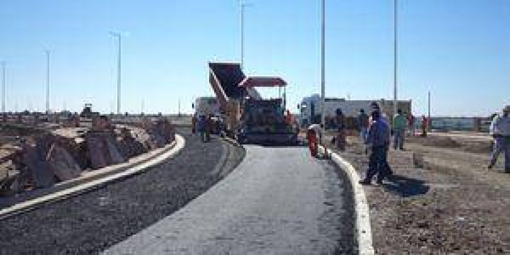 Ya se pavimenta la Autopista ribere�a