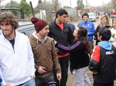 Inauguran un centro comunitario apadrinado por los arqueros de Central y Newell's