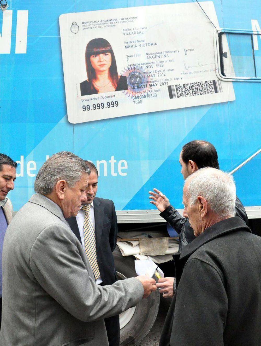 El Intendente Infante visit� la Unidad de Documentaci�n del Ministerio de Interior