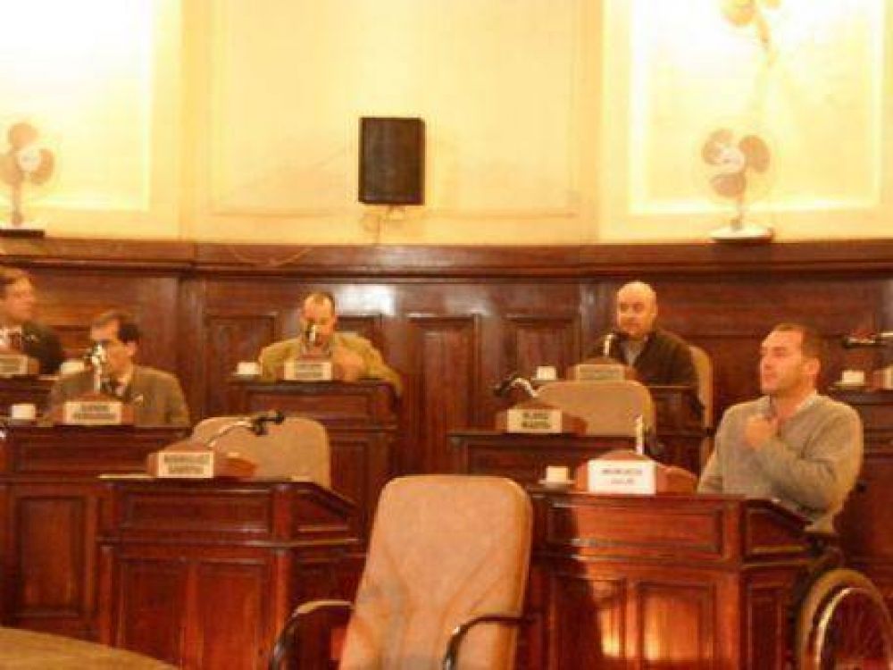 Concejo Deliberante: Propaganda ilegal, patrulla municipal y la �gata Flora�