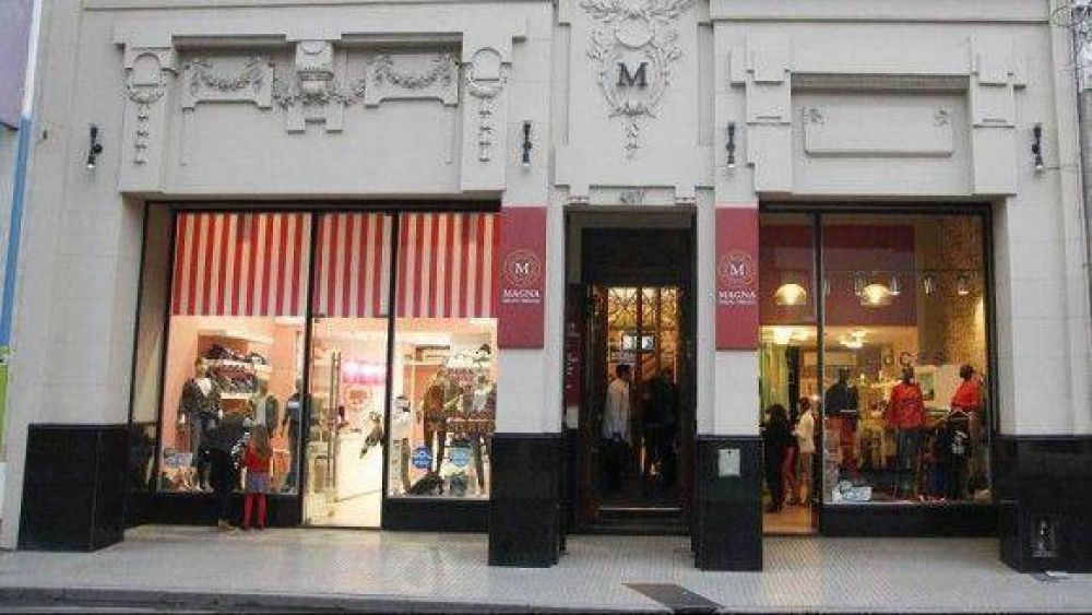 Asaltaron un local de ropa a plena luz del d�a