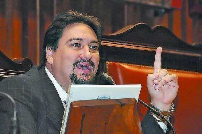 Closs tiene 70 mil pesos diarios para �Gastos Reservados�
