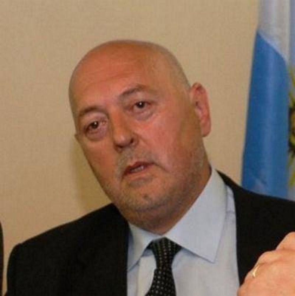 El director del Penna habr�a denunciado �aprietes� de empleados
