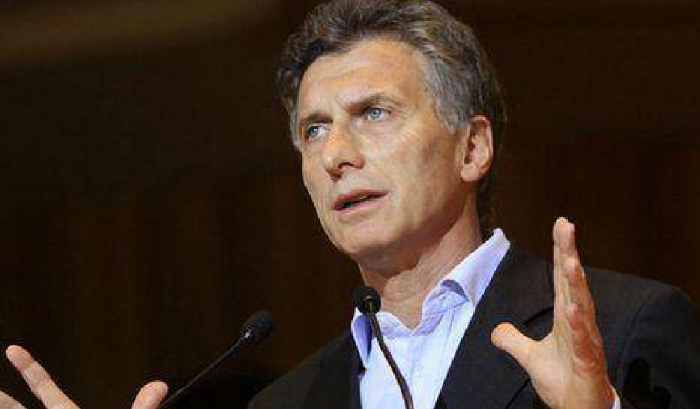 "Un servidor p�blico tiene que darle paso a otro"