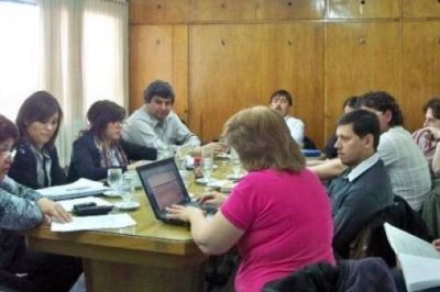 AMET pide titularizar docentes de ense�anza pr�ctica y de escuelas t�cnicas