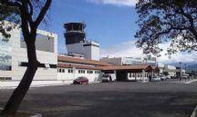 Denunciaron que LAN discrimin� a un ni�o autista en el Aeropuerto de Salta