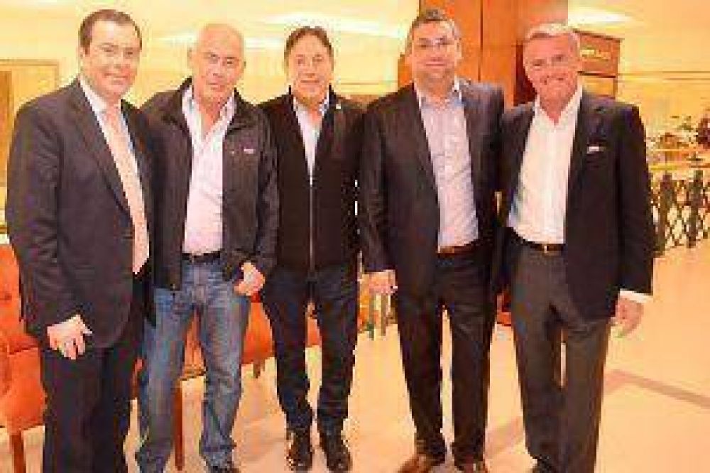 El gobernador se reuni� con Meyer