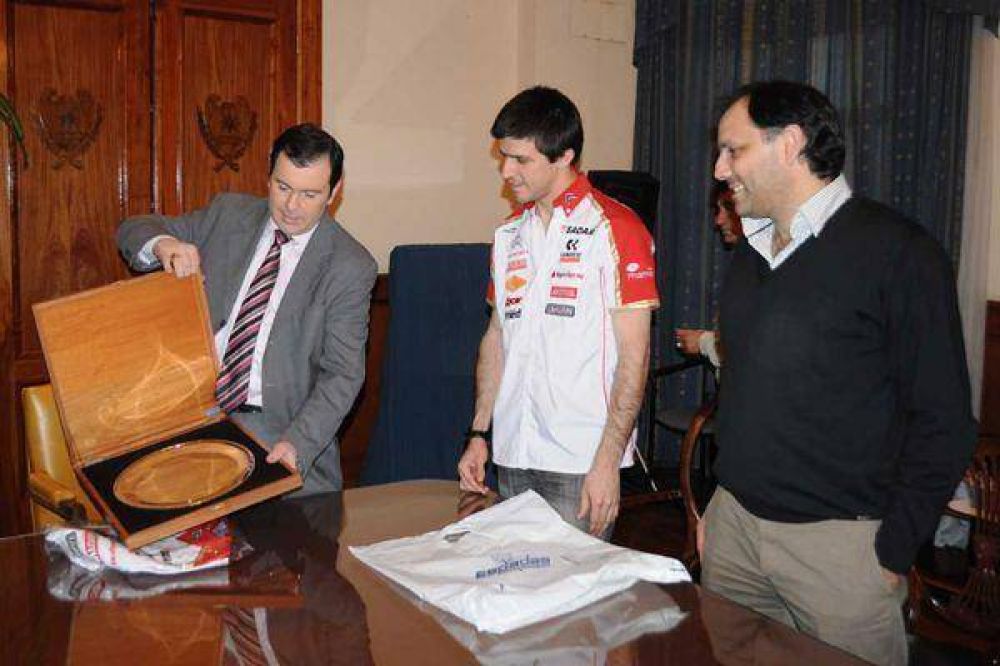 Zamora recibi� a Mat�as Rossi