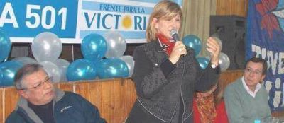 "De la Sota tiene el despiste propio de un avi�n sin control"