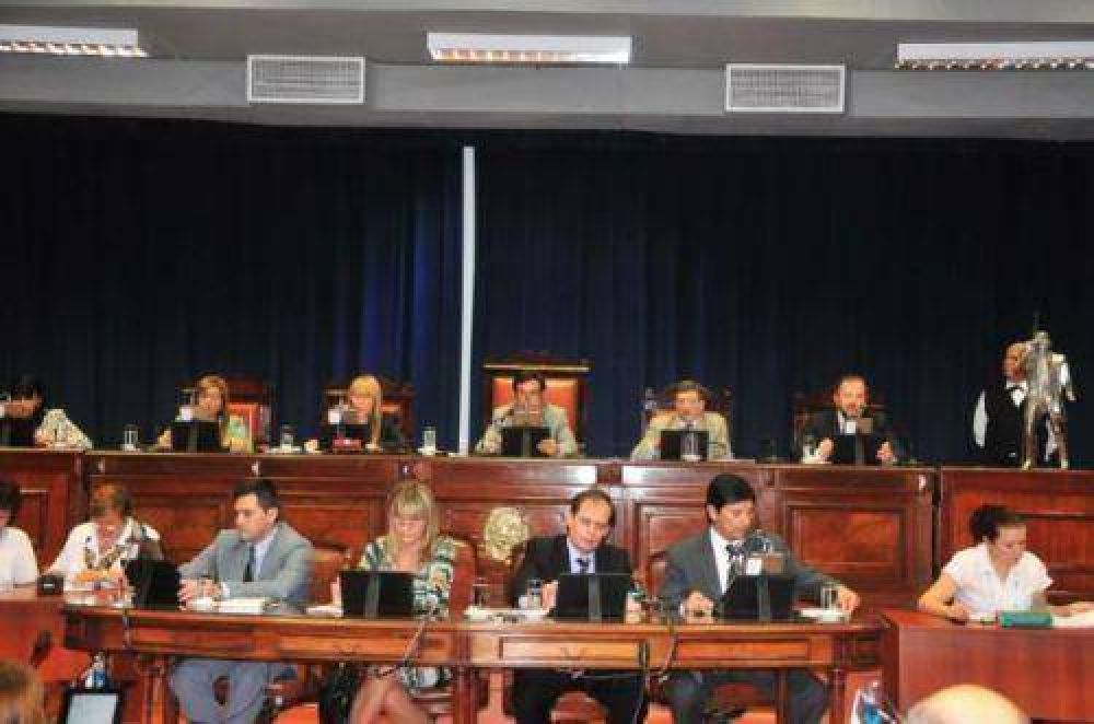 Legislatura: 10 proyectos de ley tomaron estado parlamentario 