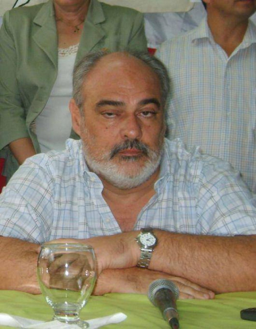 Ricardo, molesto con la pol�mica de la re-re y la no votaci�n en 3 comunas