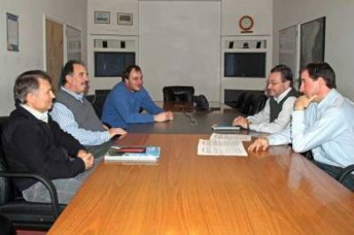 YPF y la Universidad Nacional de la Patagonia firman acuerdo