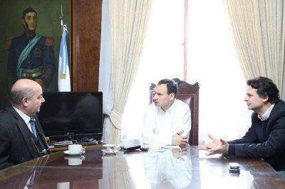 La Plata: La Universidad se integra al sistema de monitoreo por c�maras de la Municipalidad