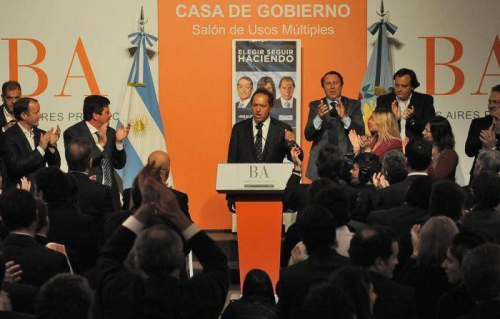 Scioli encabez� encuentro de "gesti�n y pol�tica"