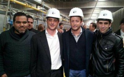 Scioli e Insaurralde recorrieron una f�brica del Parque Industrial con kirchneristas y zuccaristas
