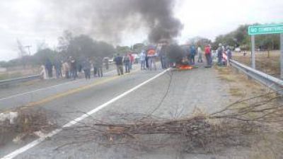 Empleados municipales de Chumbicha tomaron la comuna por falta de pago