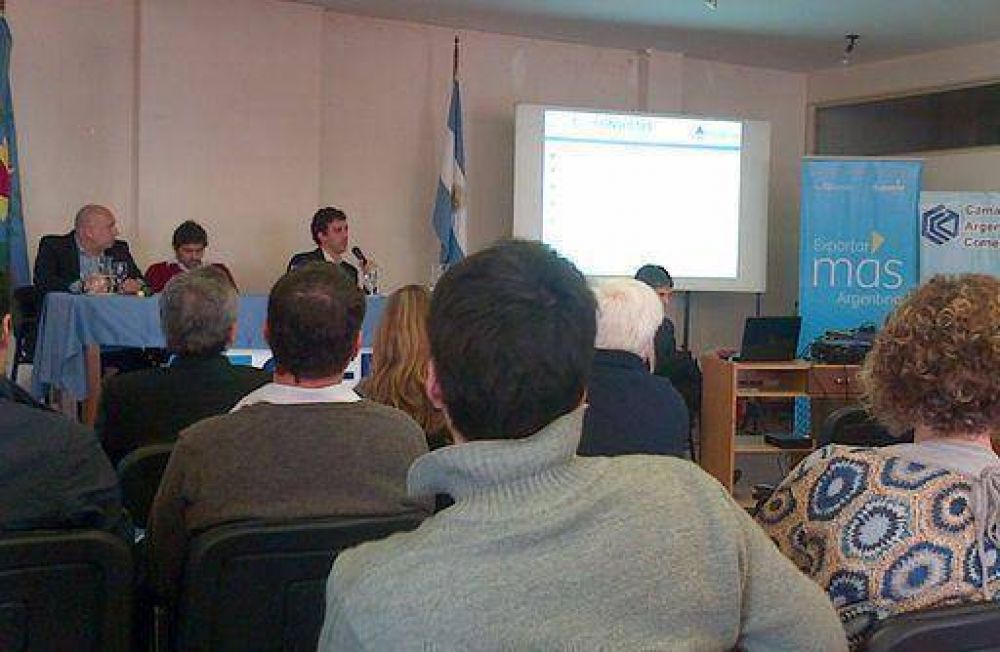 �Juani� Ustarroz organiz� un encuentro para fomentar la exportaci�n de productos locales