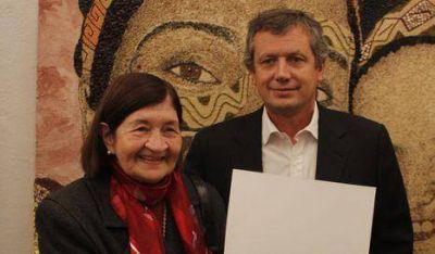 La Ciudad busca intercambio cultural con C�rdoba