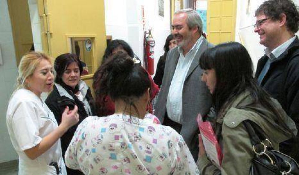 "Votar a UNEN es perder el voto"