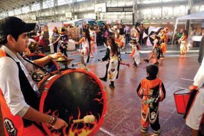 El Mercado Popular contin�a hoy con espect�culos para toda la familia