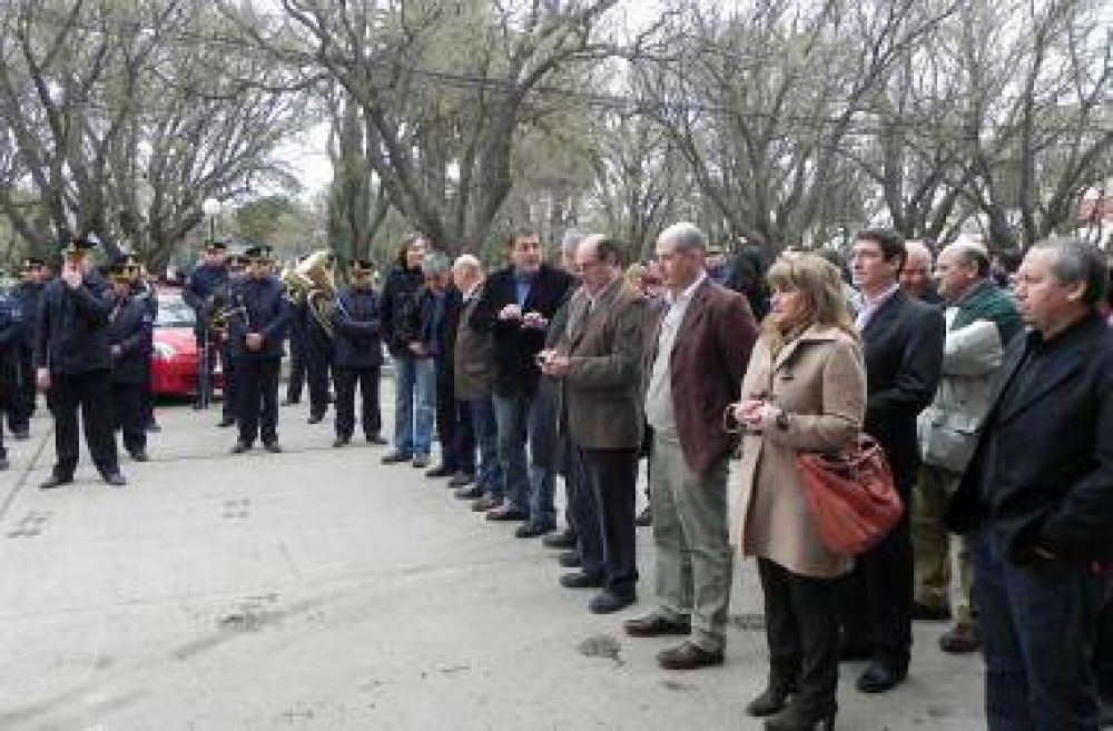 Balance y anuncios de Sabbatella en el 52� aniversario de creaci�n del IDEVI