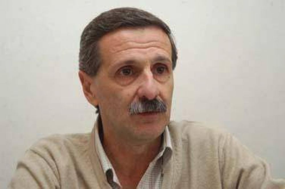 Fren�ticas negociaciones para evitar el quiebre en el Properonismo local