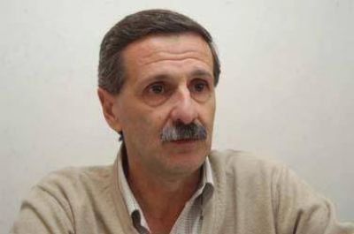 Fren�ticas negociaciones para evitar el quiebre en el Properonismo local