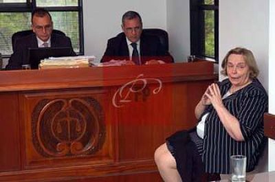 Procesaron a funcionarios radicales	