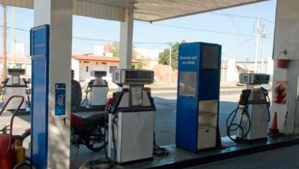 Atac� a un playero de estaci�n de servicios para robarle $900