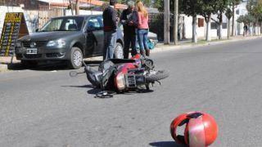 Siniestro vial frente a la Comisar�a Tercera