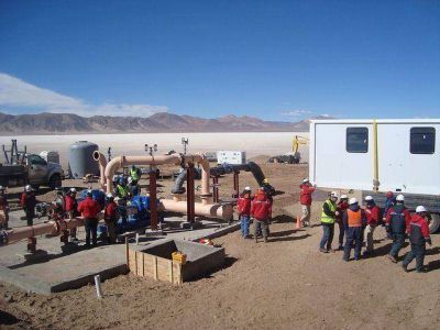 Pusieron en marcha planta de bombeo de salmuera en Olaroz