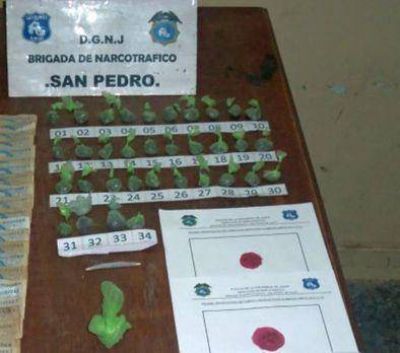 Detuvieron a cuatro sujetos con drogas en La Esperanza