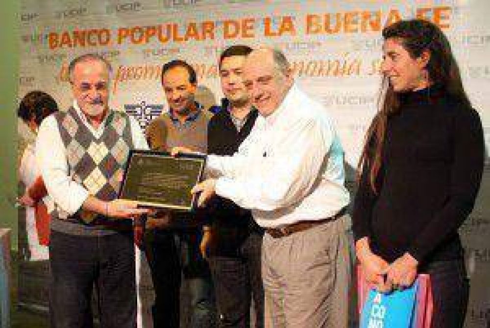El Banco Popular de la Buena Fe celebr su 10 aniversario junto al intendente Gustavo Pulti