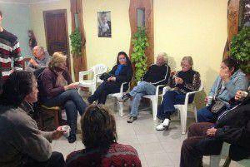 Baragiola se reuni� con vecinos de la zona norte