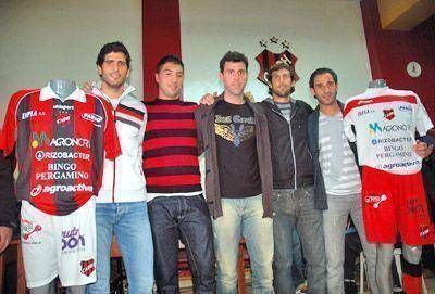 El plantel de Douglas Haig fue presentado en sociedad