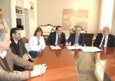 Colocar�n botones antip�nico en las escuelas
