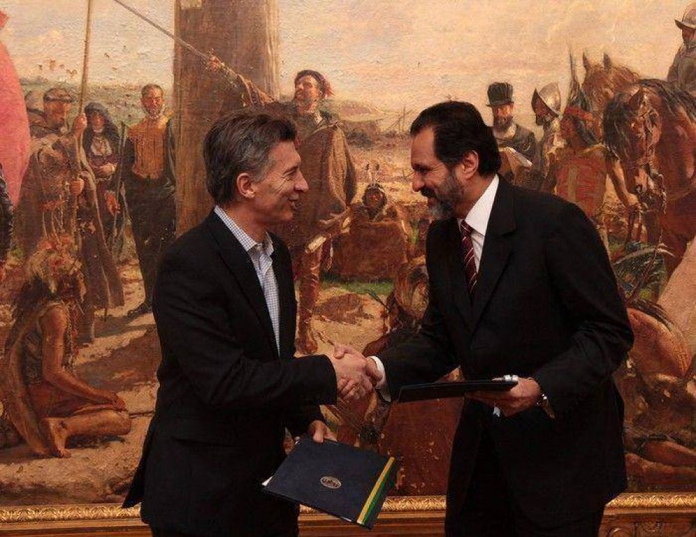 Macri firm� un convenio de reciprocidad con el Gobernador de Brasilia