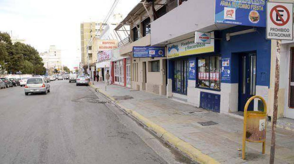 Las paradas de transporte p�blico restan lugares para estacionar