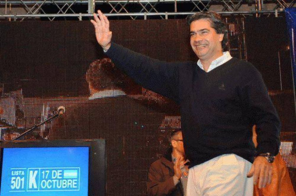  Capitanich en campaa: Mientras otros hablan nosotros hacemos