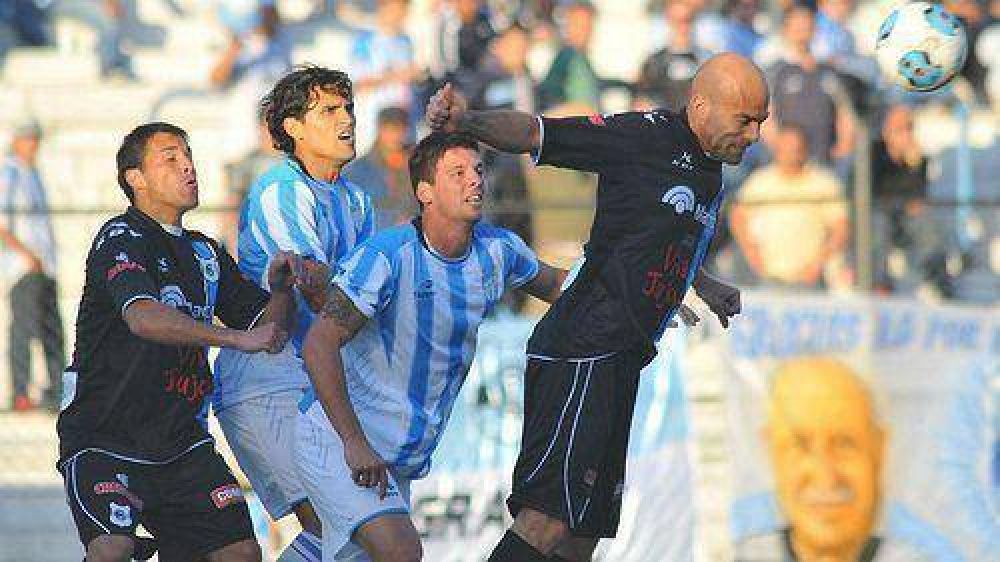 El Lobo de Jujuy, sin ideas, comenz� el torneo con la pata izquierda