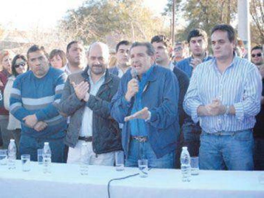 Comenz� la obra de alta tensi�n entre La Rioja y Chilecito
