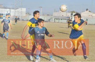 El cl�sico termin� empatado y la definici�n qued� en suspenso