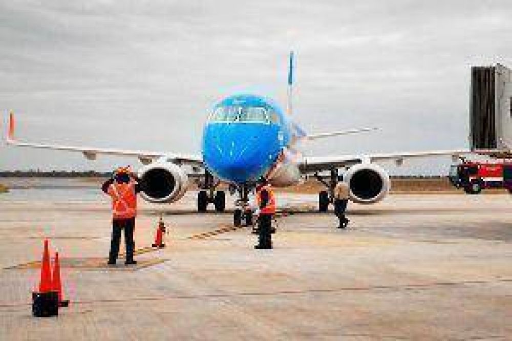 Meyer: "Pronto el aeropuerto de Las Termas tendr� otro vuelo semanal"