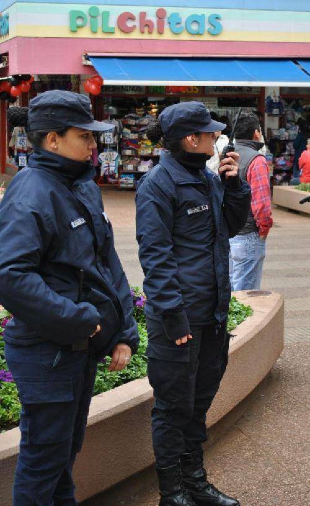 Exitoso trabajo policial para evitar robos y arrebatos durante el Black Friday 