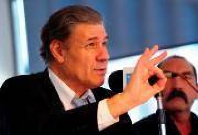 Convocan a marcha en apoyo a V�ctor Hugo tras la denuncia de Magnetto